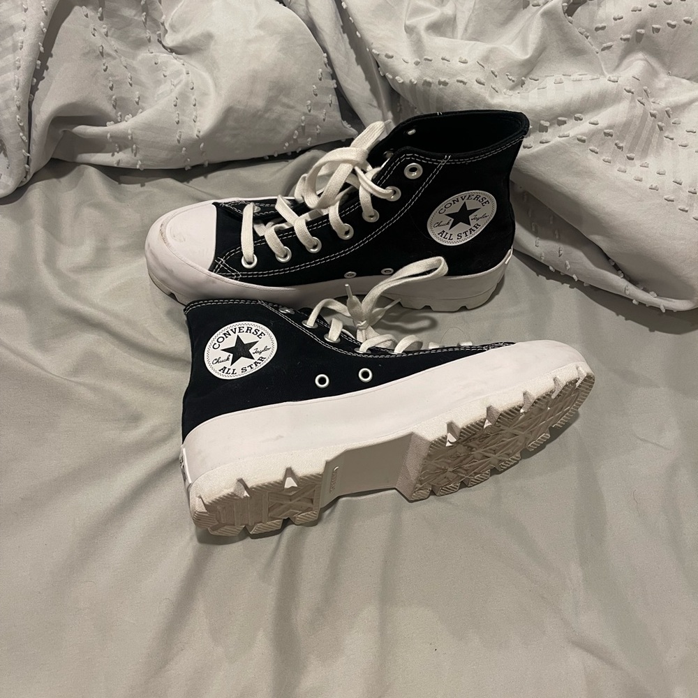 Plat form converse Add to bundle and save $$!!